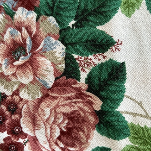 Set of 8 Lavender Napkins w Floral & Berries Print - Picture 8 of 13